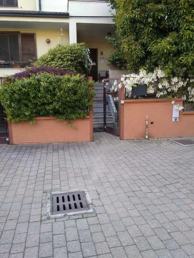 B&B Il Glicine di Basiglio 0*,  Italia